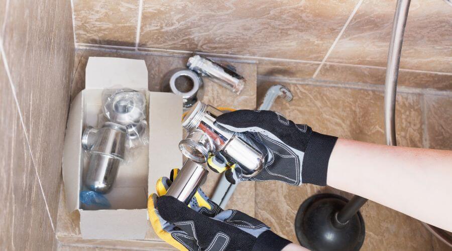 Professional gutter cleaning in Tollhouse, CA